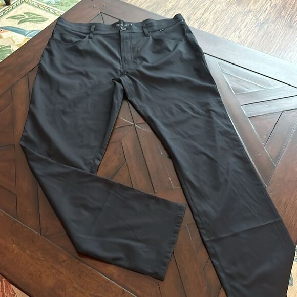 NWOT Travis Mathew OPEN TO CLOSE PANT - size 38 - Picture 8 of 10